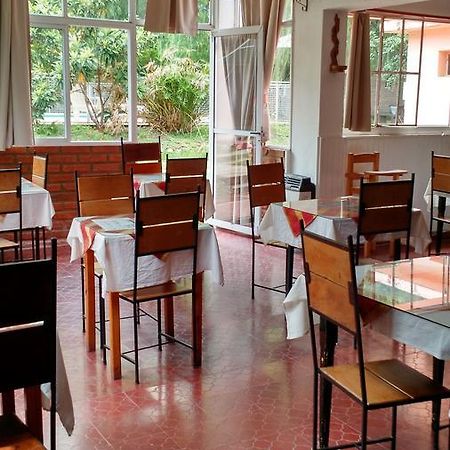 Residencial Castelar Hotel Merlo Екстериор снимка